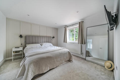 1327255-9-687e48d...