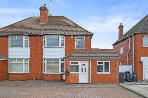 6-bed semi-detached on 113 Brunswick Street, Leamington Spa, £3,390/mo