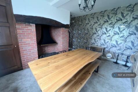 The Village, Kidderminster, DY11 photo 5