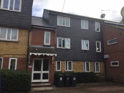 2-bed flat on Church Drive, St George, Bristol, Bristol City, £568/mo