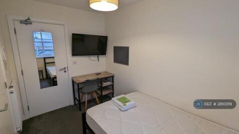 En-Suite Bedroom