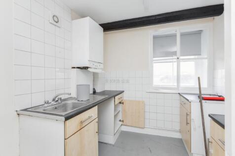 107 High Street, Witney, Oxfordshire, OX28 6HY