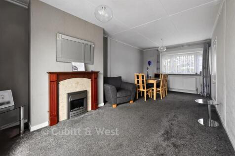 Lounge/Dining Area