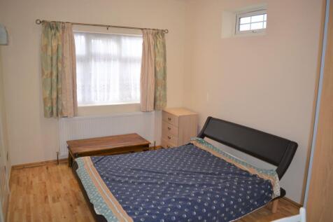 Bedroom / Living Area