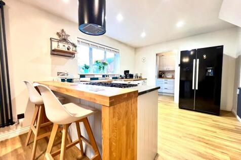 BREAKFAST BAR