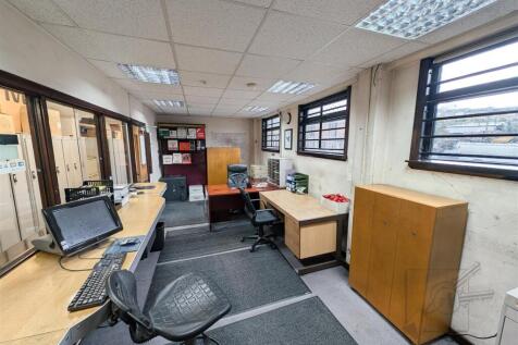 Property Image 32