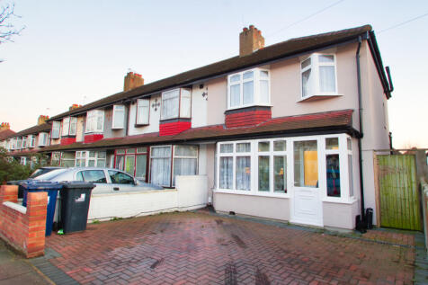 4 Bedroom Semi Detached House
