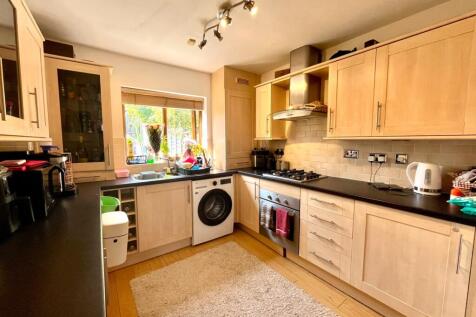 Taylor Walk, Stafford, ST17 9LP photo 5