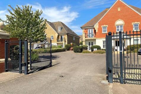 14 Jasmine Way - Gates.jpg