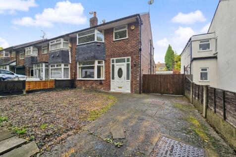3-bed house on Balmoral Avenue, Whitefield, M45, £1,250/mo
