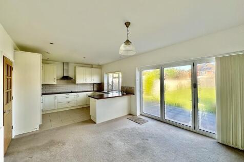 Northampton Lane, Blackfield, Southampton photo 4