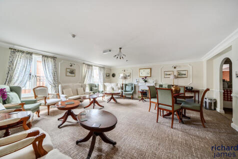 7b881e4051e84459914c003342f3f1c6