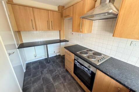 The Fairway, Featherstone, Pontefract, West Yorkshire, WF7 photo 3