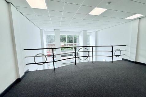 Office to rent Image 4
