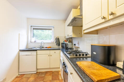 Clarendon Road, Harpenden, Hertfordshire, AL5 photo 4