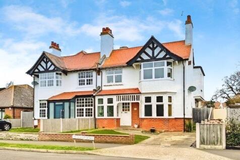 Frinton-on-sea, CO13 - property photo