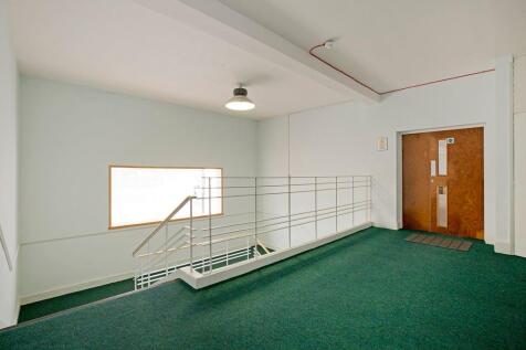 Office to rent Image 4
