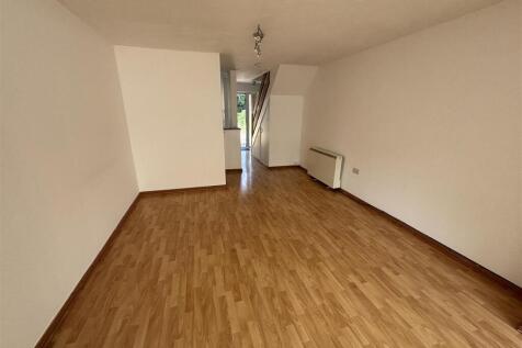 Carnation Way, Red Lodge, Bury St. Edmunds photo 5