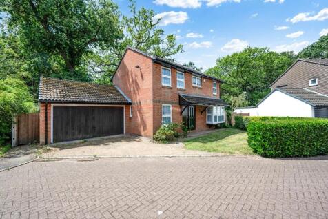 NORTHCLIFFE CLOSE