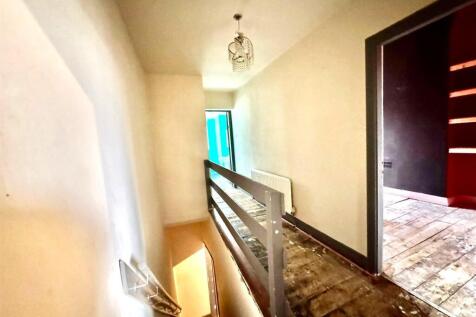 WhatsApp Image 2025-10-20 at 15.42.40 (1).jpeg