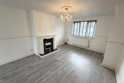 Christleton Close, Prenton photo 3
