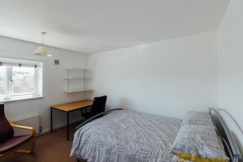 3-bed house on Sharpley Road, Loughborough, £1,495/mo