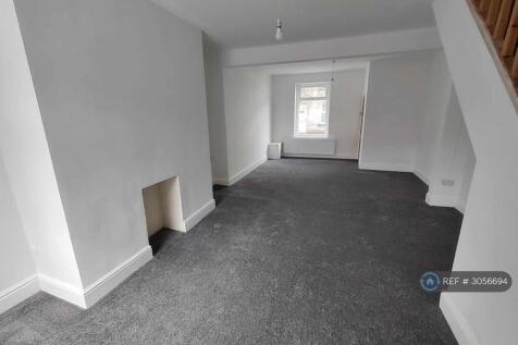 Living/Dining Area
