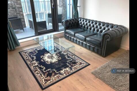 One Bedroom Penthouse Next To Stratford Station