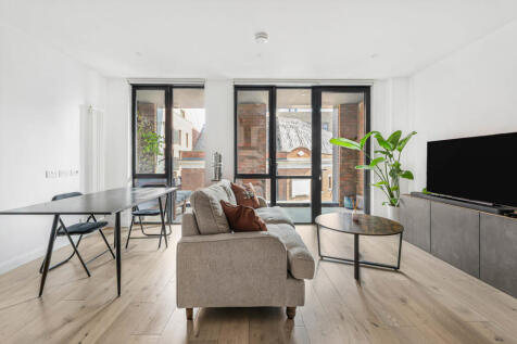 Reception/Kitchen