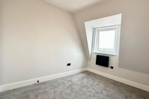 WhatsApp Image 2025-06-20 at 18.00.58 (3).jpeg