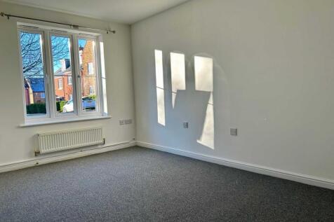 Winter Gardens Way, Banbury photo 3