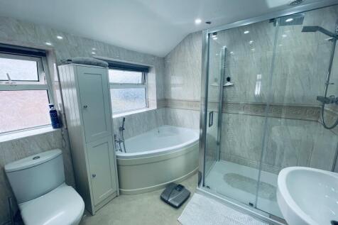 Woodbank Drive, Nottingham, NG8 2QU photo 5