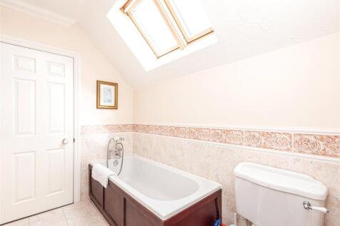 Jack &amp; Jill En Suite