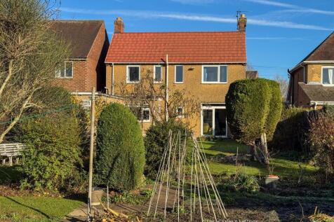 86 Harborough Rd Desborough-20.jpg