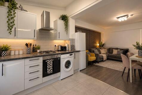 Harlaxton Drive, Nottingham photo 2