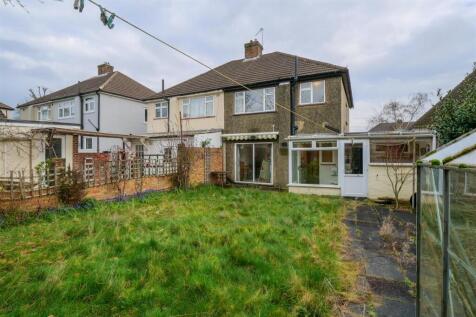Gilders Road, Chessington14.jpg