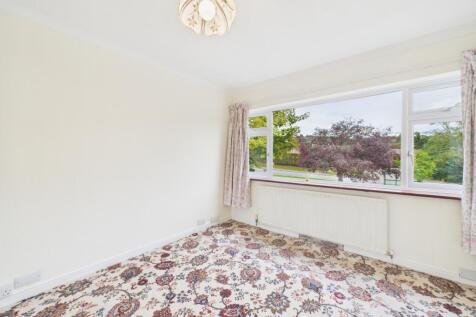 CAM01740G0-PR0442-STILL015