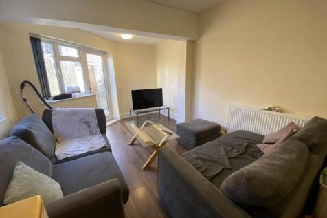 Mackintosh Place, Roath, Cardiff photo 2