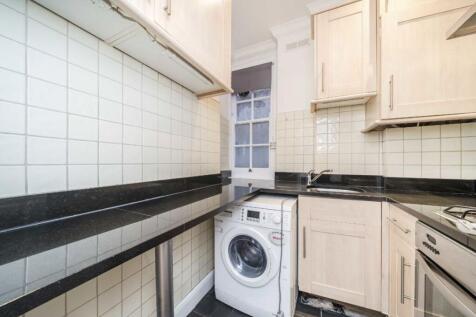 Tavistock Place, Knollys House photo 4