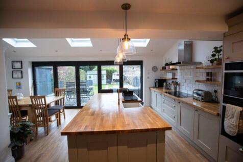 The Green, Garforth, West Yorkshire, LS25 photo 5