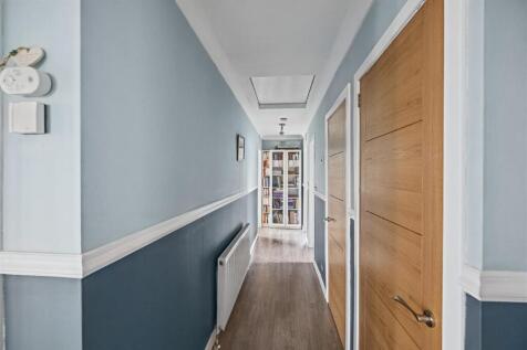 Secaurin Avenue, Stonehouse, South Lanarkshire photo 3