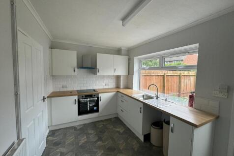 37 Dodswell Grove photo 3
