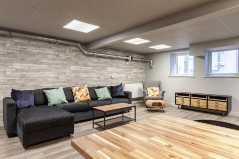 BFFA80EF-38A5-4B18-8