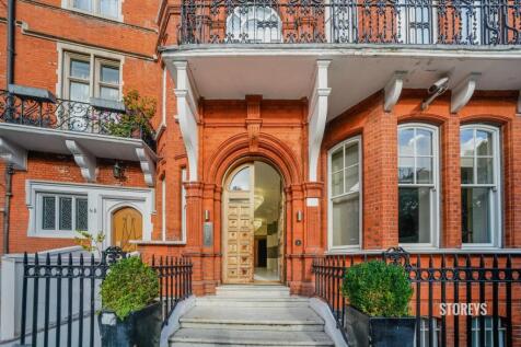 Kensington Court, Kensington And Chelsea, London W8 photo 3
