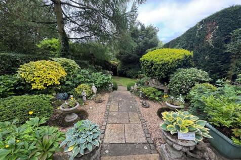 garden1.jpg