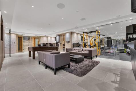 Media/Entertainment Room