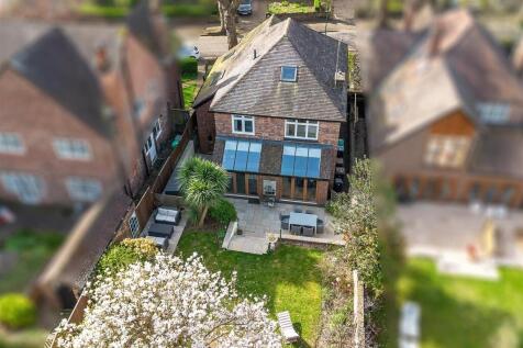 59 Tavistock Drive 005 blur - Cropped