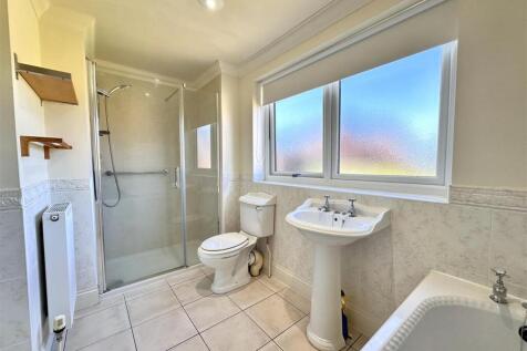 Four-Piece En-Suite 141