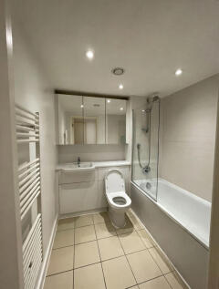 Chester Road, Hounslow, TW4 photo 5
