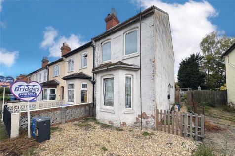 Aldershot, GU12 - property photo